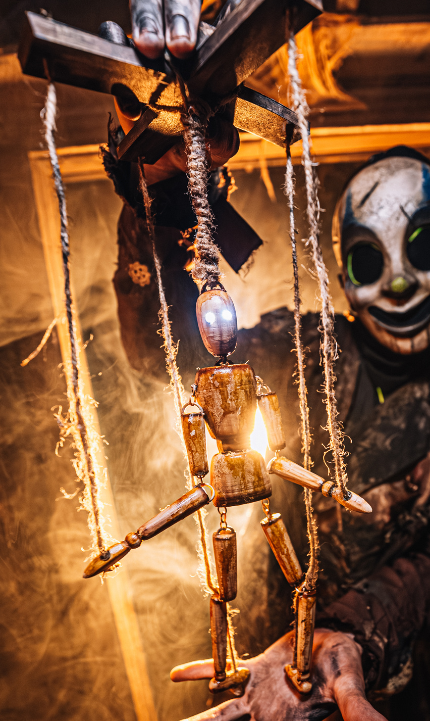 Haunted Dolls w/Glowing Eyes